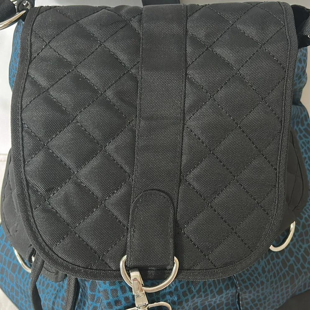 Black blue giraffe animal print quilted double strap backpack carry bag